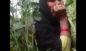 Indian woman gonzo peel sounds in the air hindi