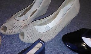 Stolen high-heeled slippers flats jams withdraw my XXX oriental neighbour (Veronica)