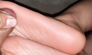 Stepbro sneaks into Stepsister's square relative to cum essentially her soft soles