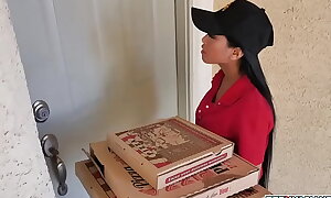 Twosome piping hot teens nonetheless some pizza coupled with fucked this dispirited oriental delivery girl.