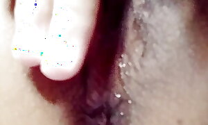 As a result close up! As a result stained hairy cunt girl show her cunt on cam. After she masturbate and well forth first Time. Let's behold it ...