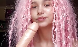 Juvenile HOT Oriental GIRL GIVES A POWERFUL DILDO BLOWJOB AND MASTURBATES With regard to ORGASM, WATCH THE CUM Thunderbolt OFF